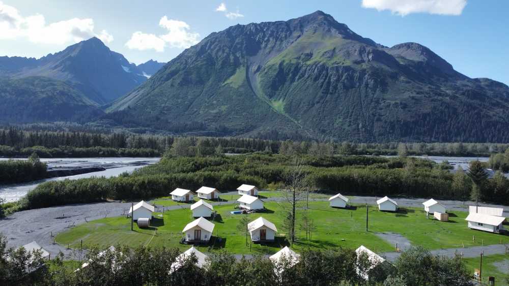 Howling Wolf Resort