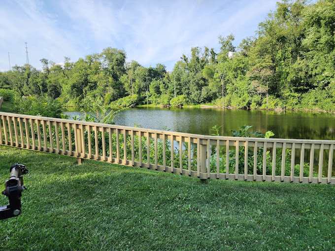 Pine Cove Beach Club & RV Resort