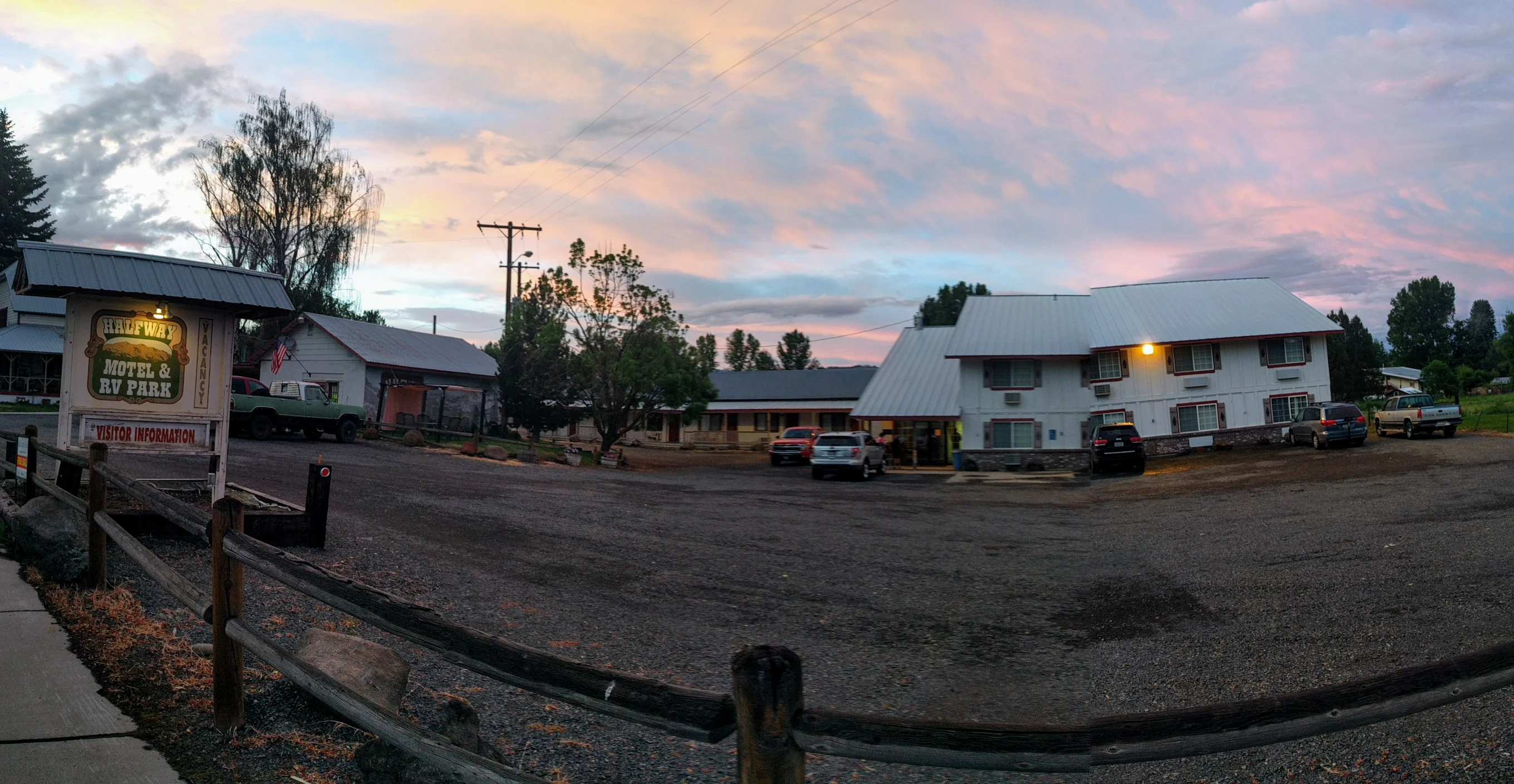 Halfway Motel and RV Park