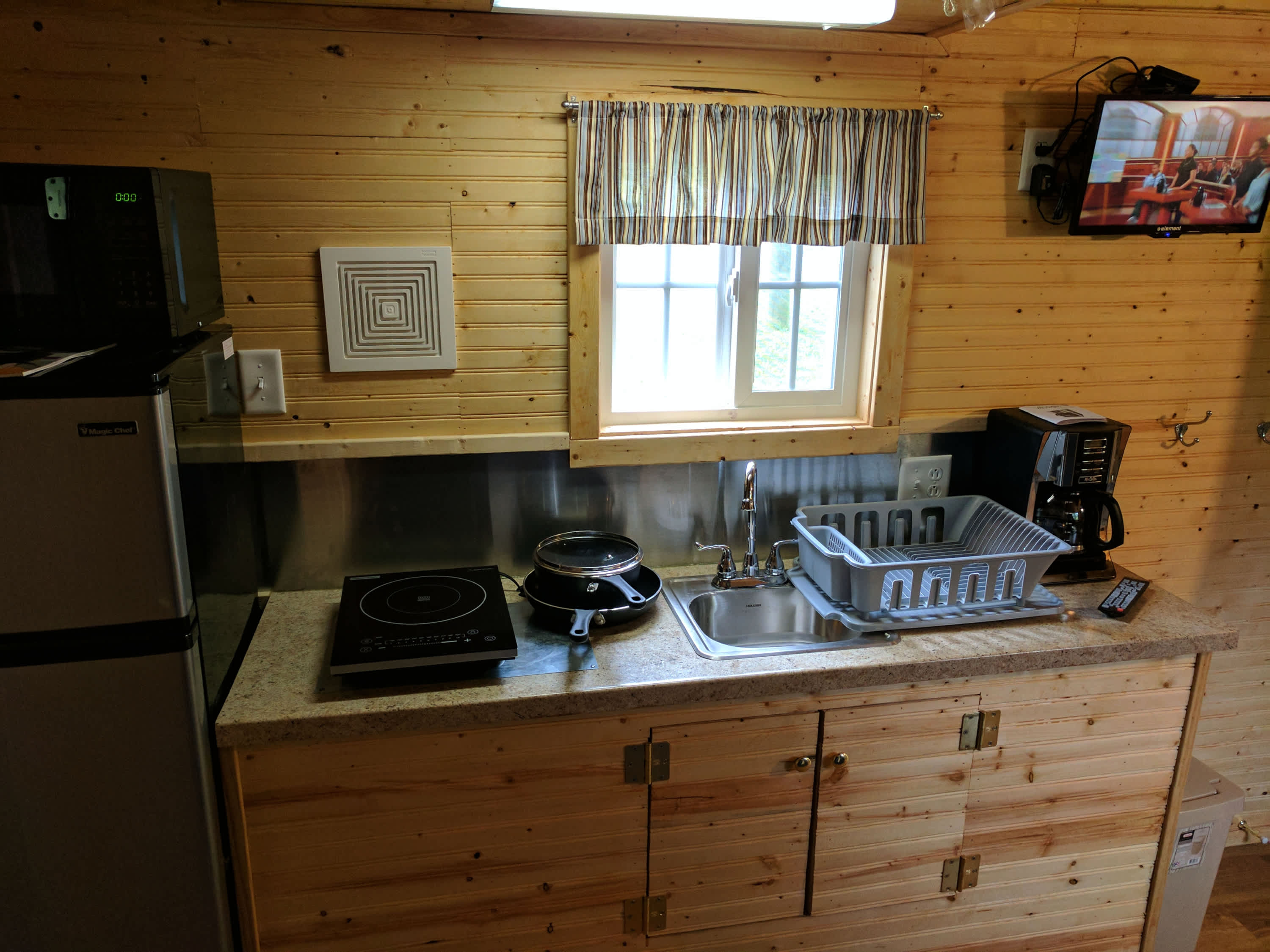 The kitchenette.