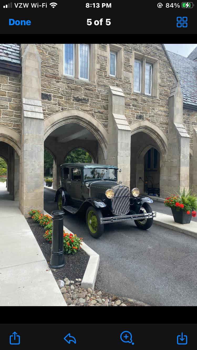 Hire a local driver for a wine, brewery tour or just a local ride.